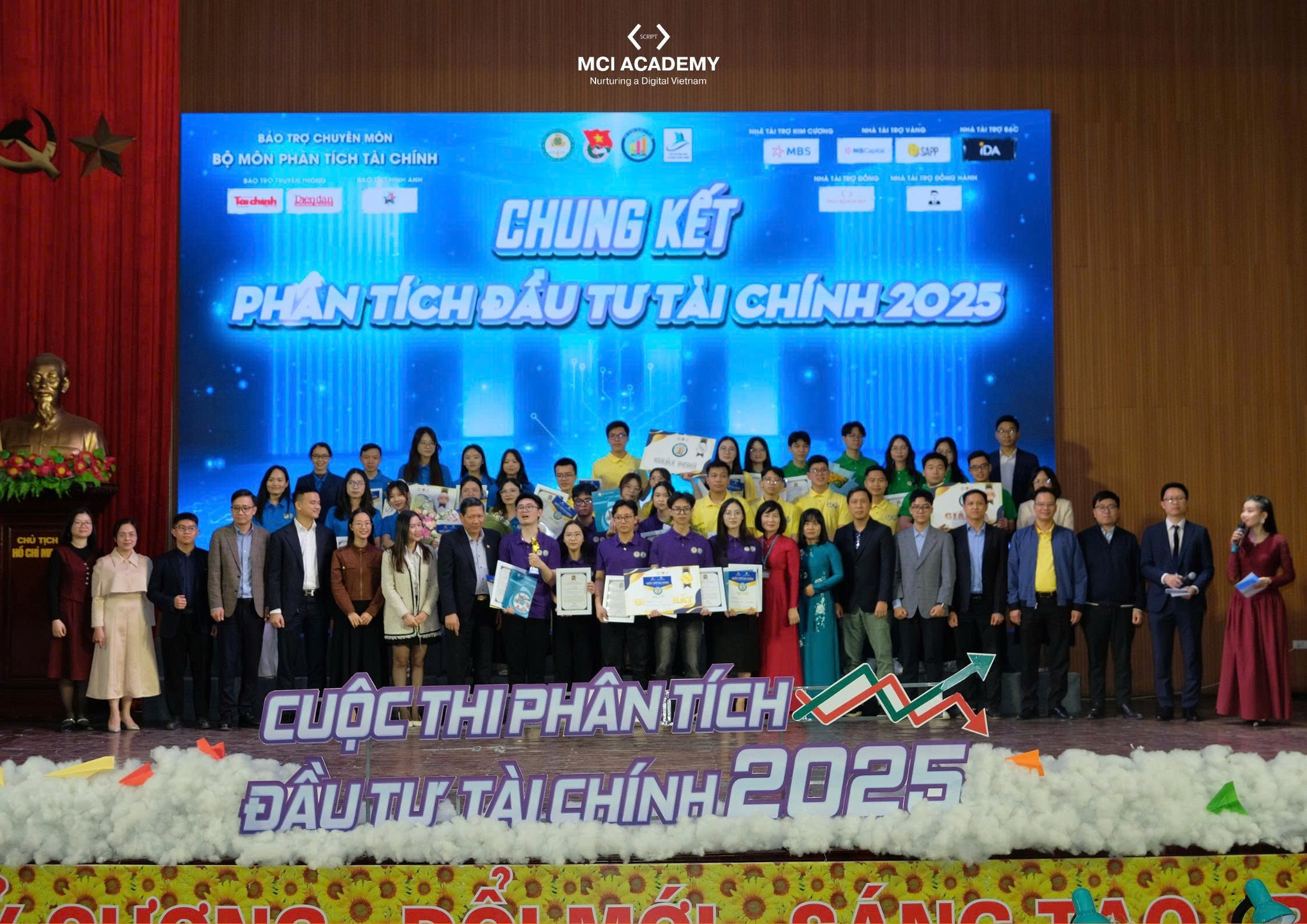 MCI tuyển dụng 1