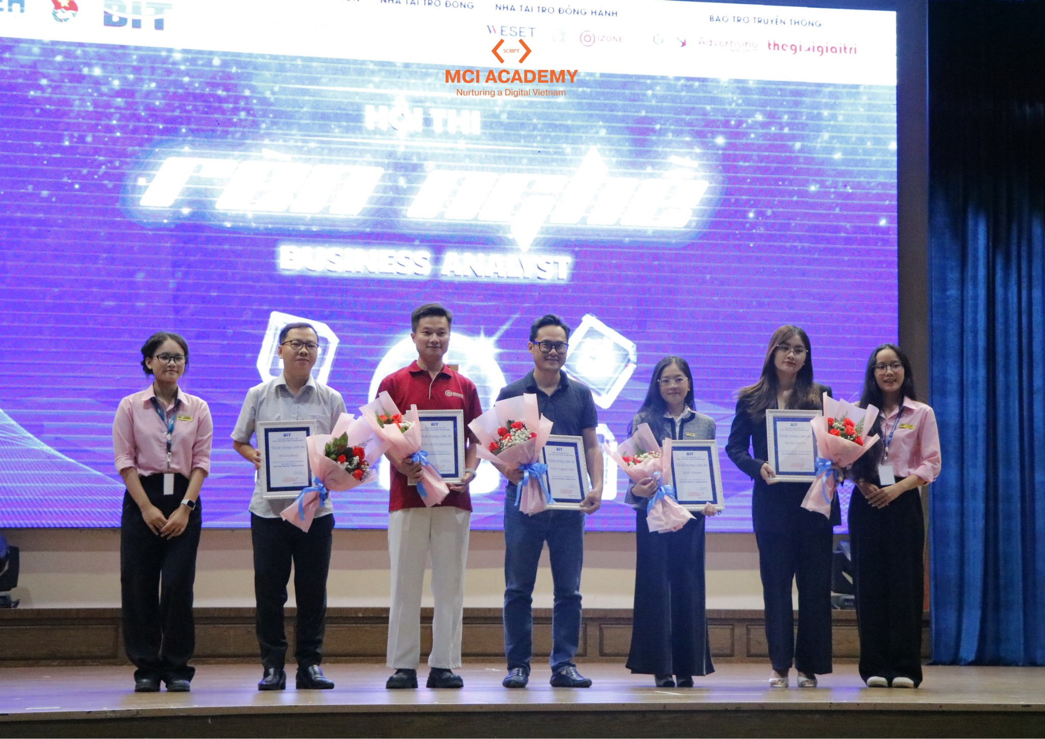 MCI tuyển dụng 3